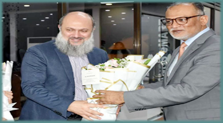 Pakistan’s commerce minister in Dhaka to boost bilateral trade